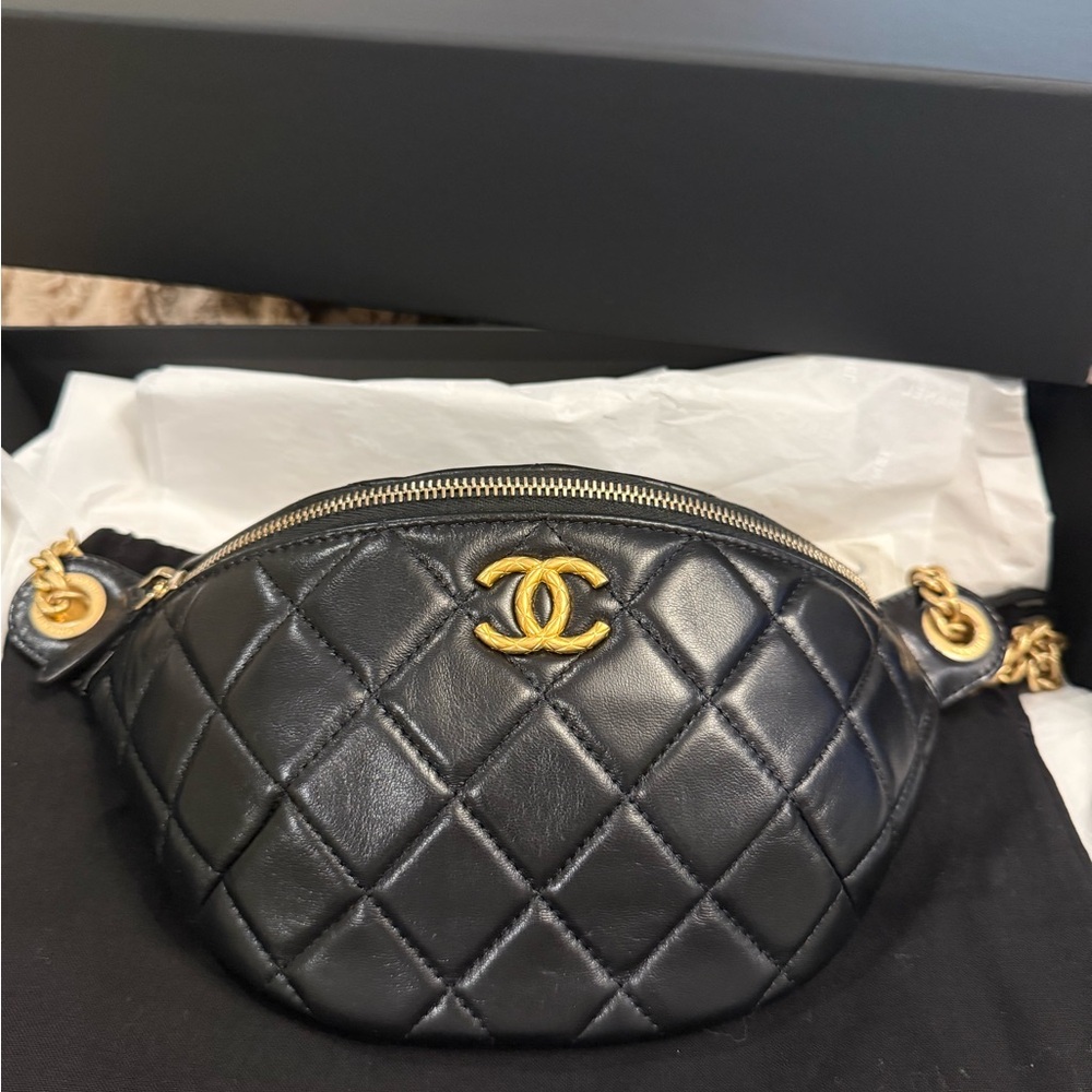 ❤️Authentic Chanel Lambskin Quilted Waist Belt Fanny Bum Bag Black & Gold ❤️ - Picture 3 of 16